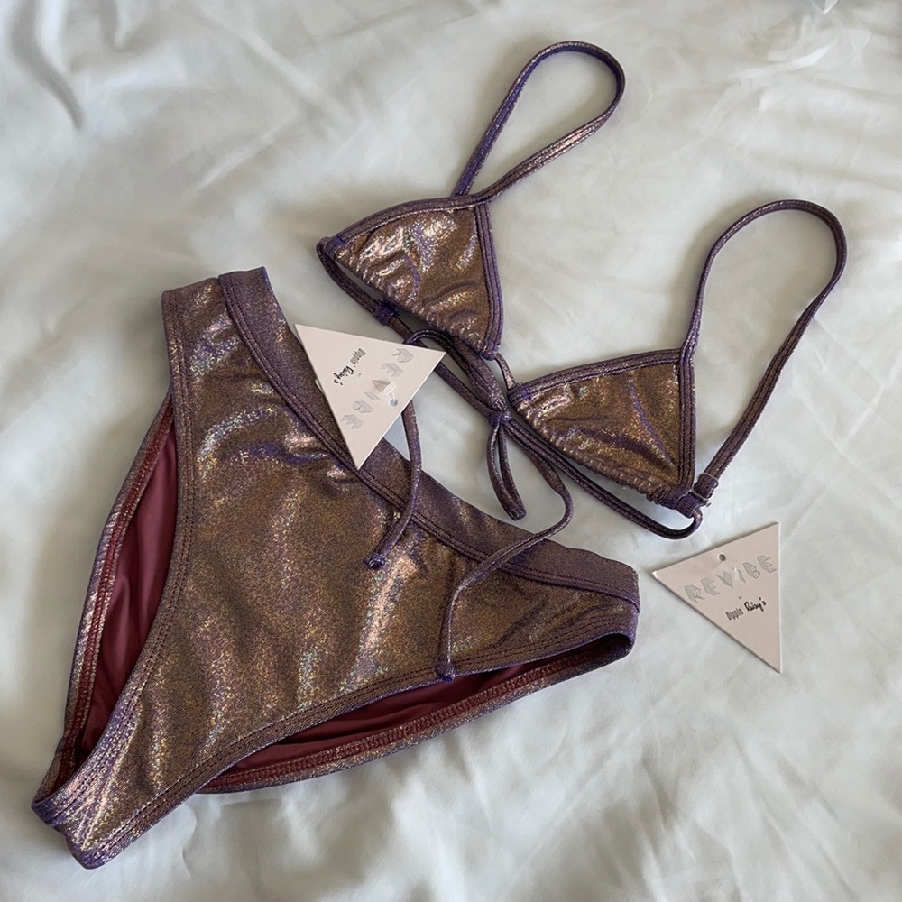 🆕Dippin’ Daisy’s Purple holographic bikini
